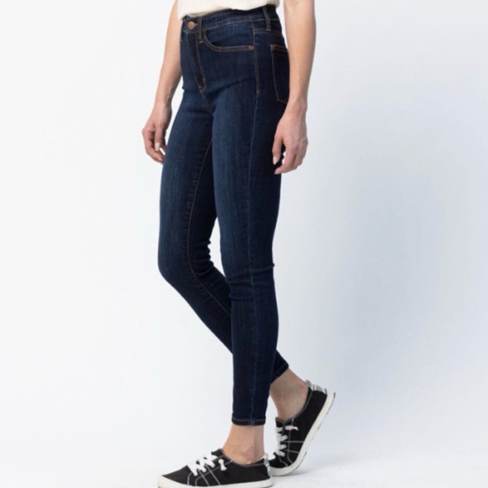 Judy Blue Holla Back Women's Jeans - Picture 5 of 7